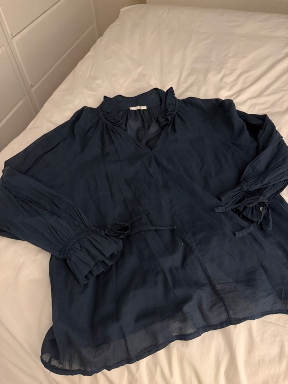 Women's Navy Long-Sleeve V-Neck Tie Cuff Blouse